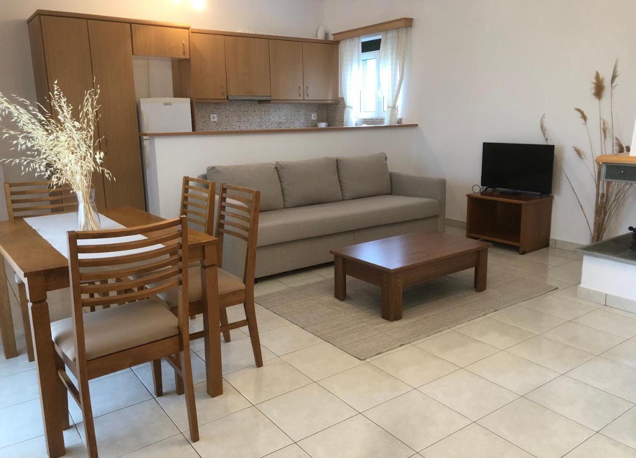 Politia Villas Karystos  Exteriör bild